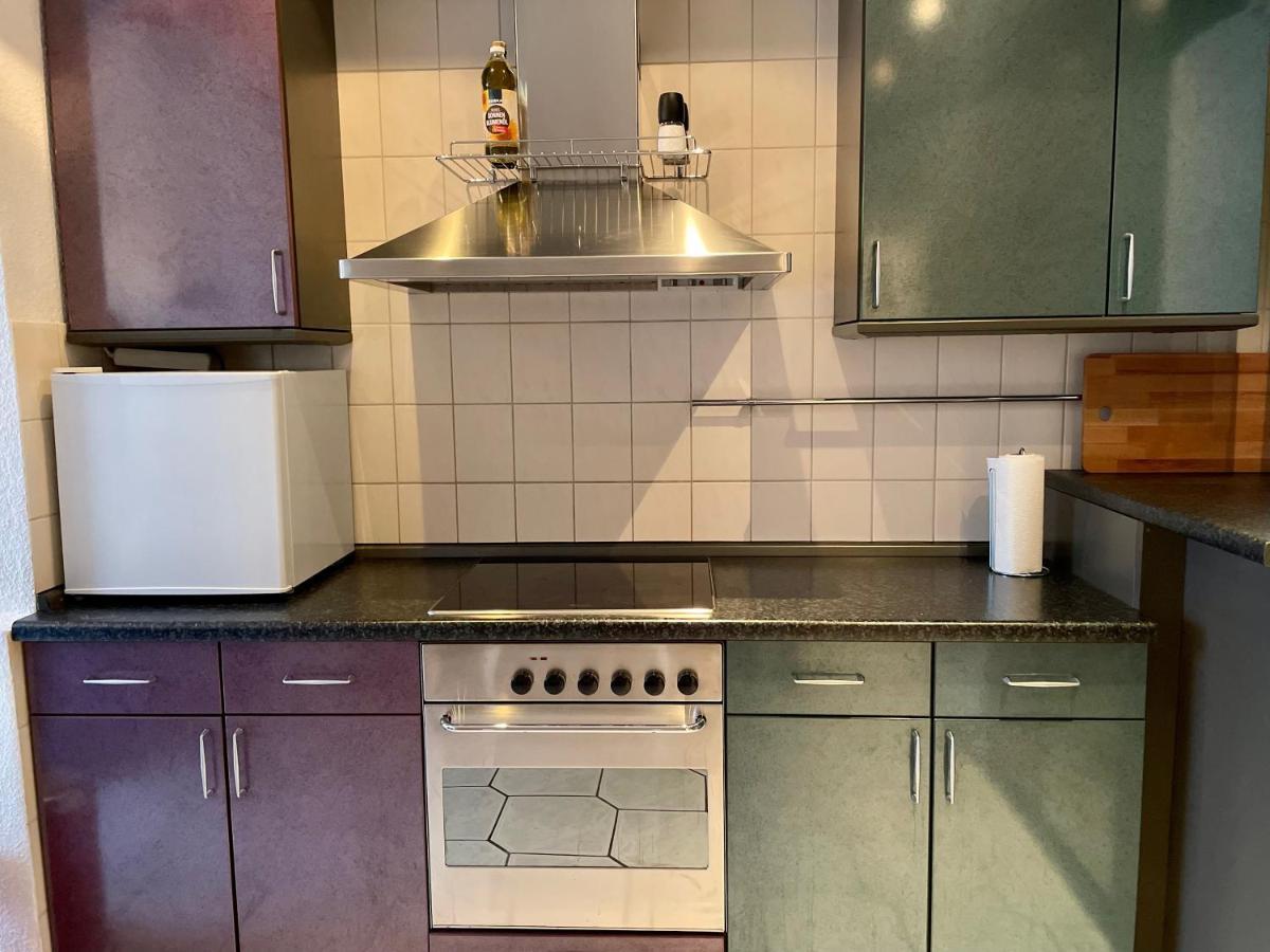 Purple Kitchen - Apartment Mit Grosser Wohnkueche Bremerhaven Luaran gambar